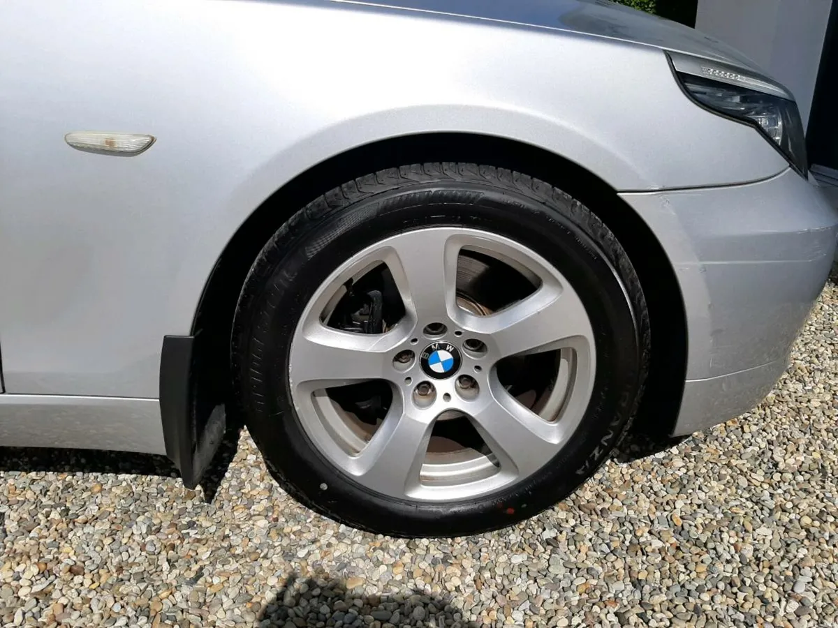 BMW 520D - Image 2