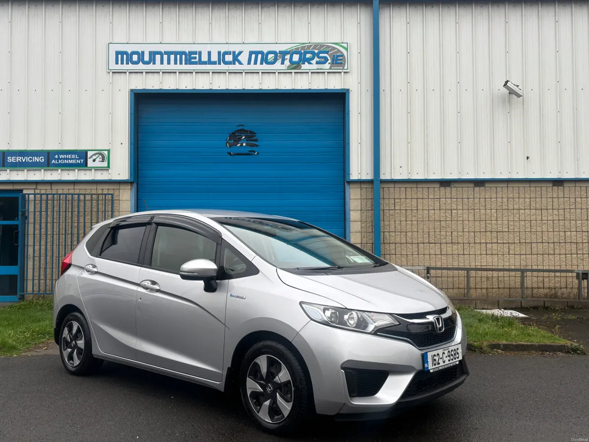 2016 HONDA FIT 1.5 HYBRID AUTO - Image 2