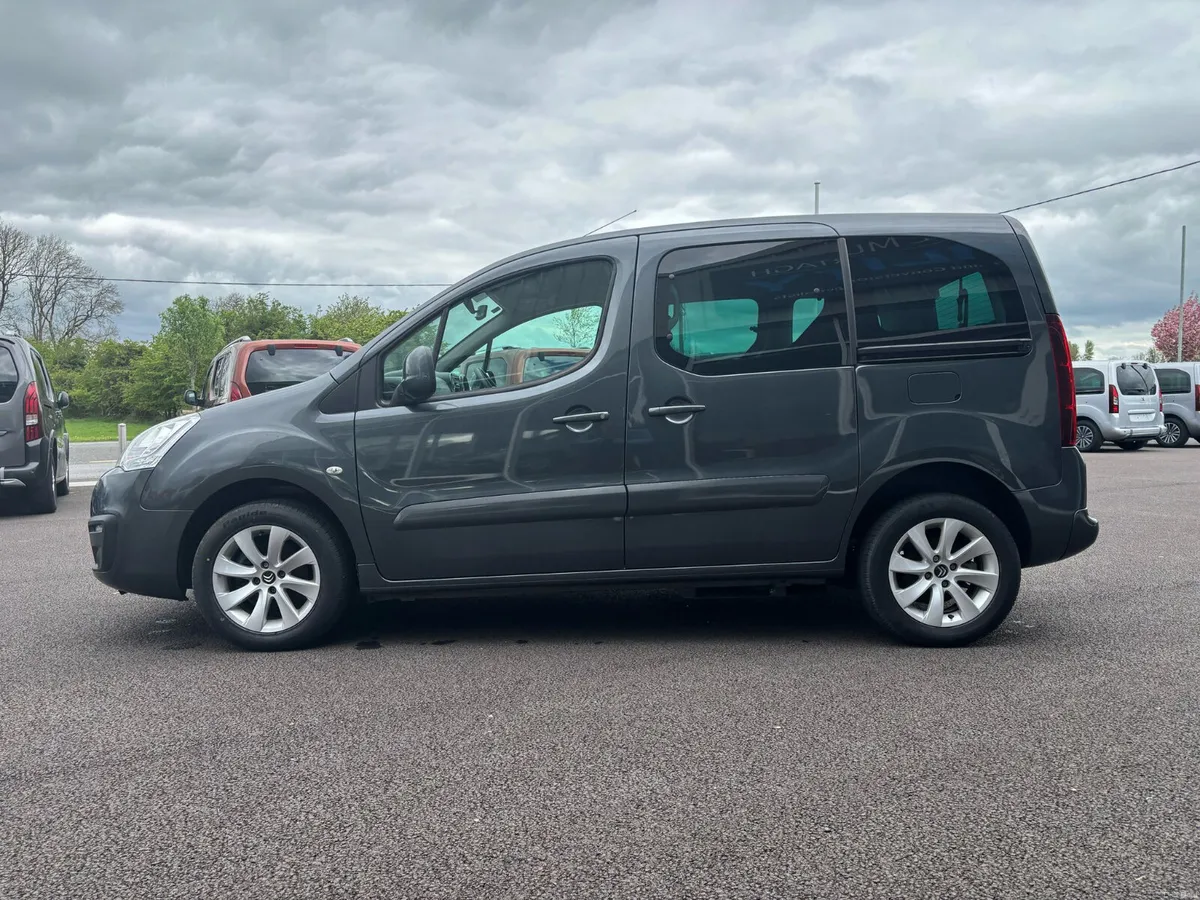 Wheelchair Car - Image 4