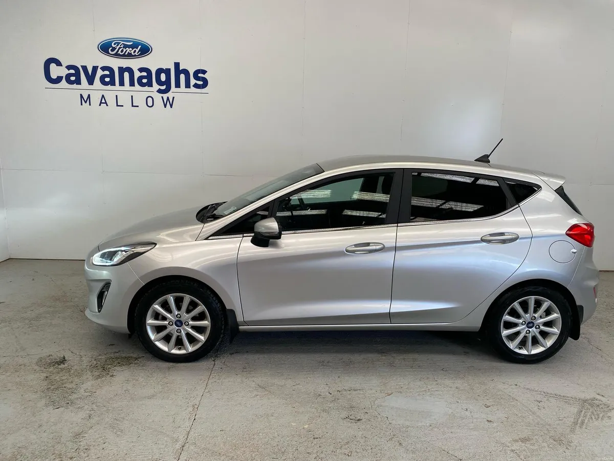 2021 Ford Fiesta 1.0T  Titanium 5dr 6Spd 100PS - Image 2