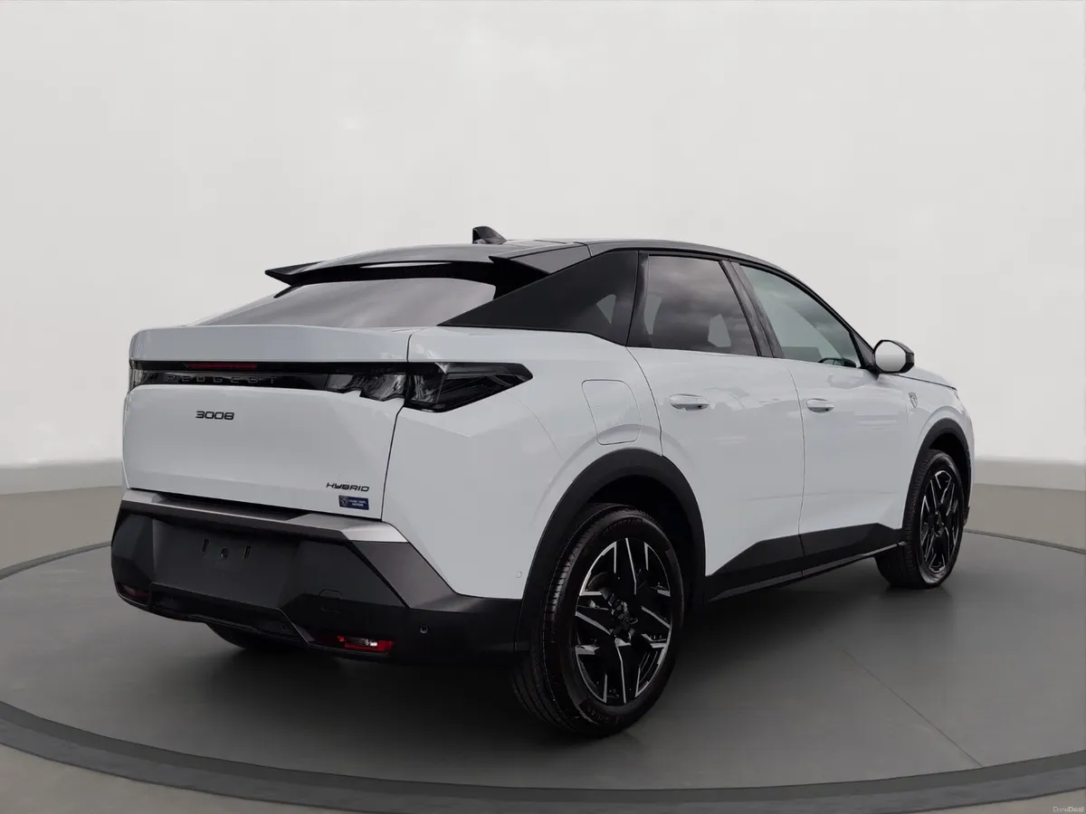 PEUGEOT 3008 GT Hybrid - Image 3