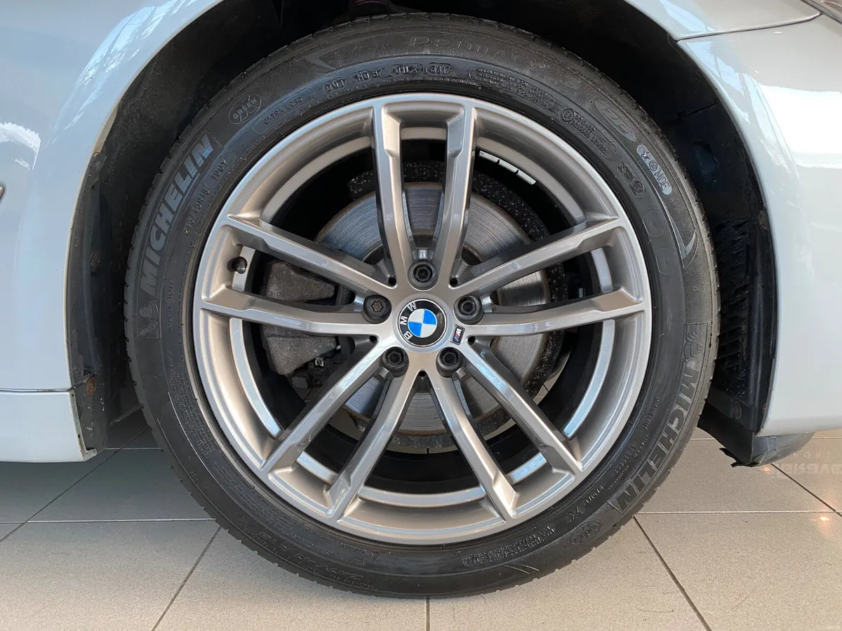 BMW 5-Series 2018 520D SE Auto - Image 6