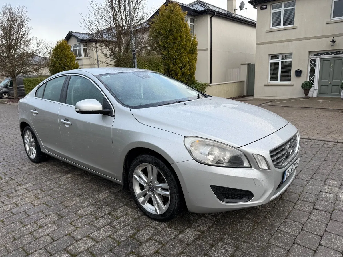 Volvo S60 2012 2.0D D4 163bhp NCTED & Taxed - Image 2