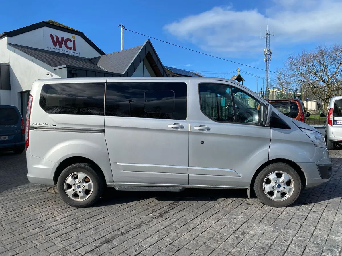 Ford Tourneo WAV - Image 4