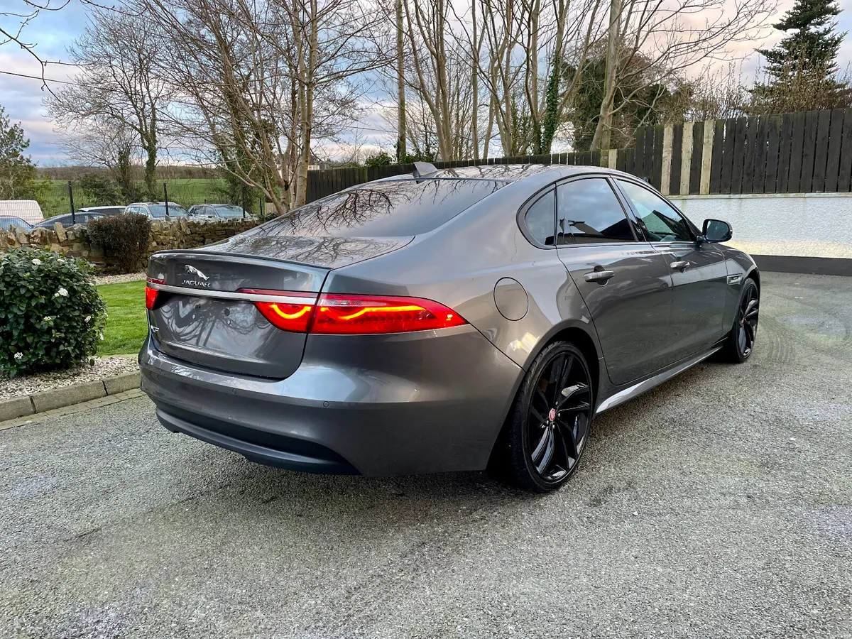 2018 JAGUAR XF R-SPORT **NEW CHAINS**181*MINT** - Image 3
