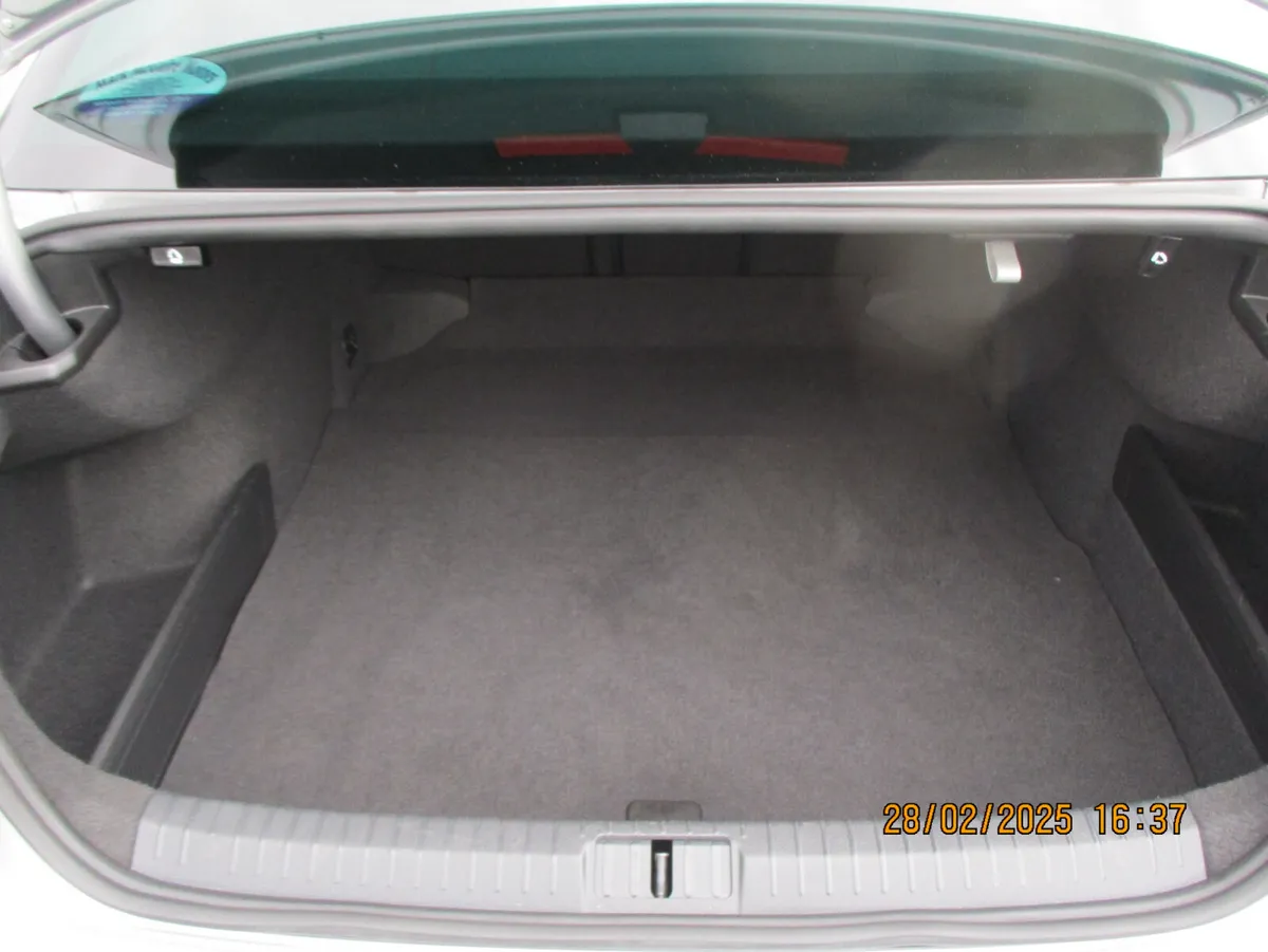 Volkswagen Passat 2021 2.0 TDI 150 BHP BUISNESS ED - Image 4