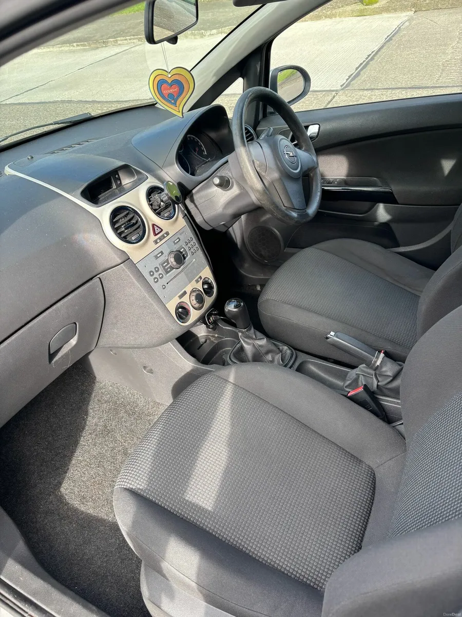 08 Opel Corsa - Image 3