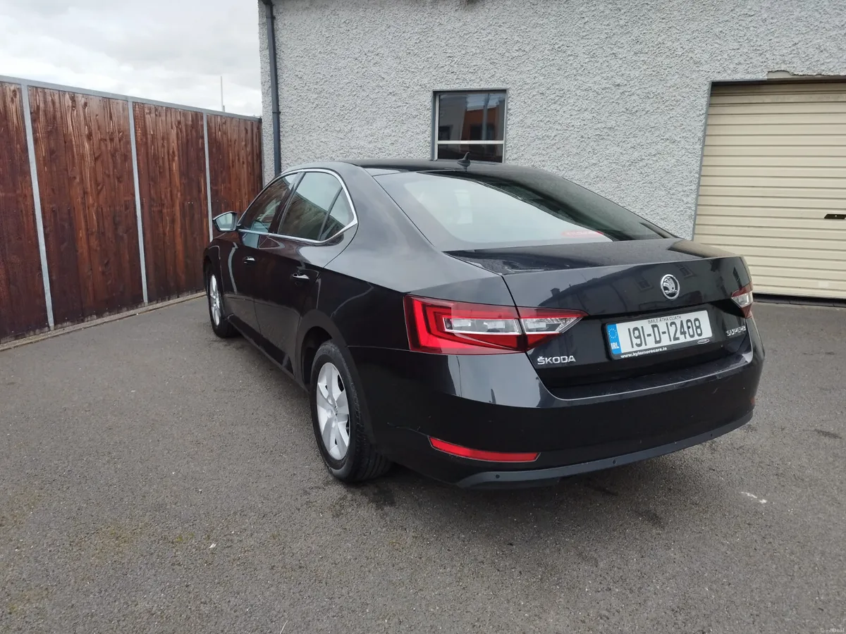 Skoda Superb 2.0tdi auto 2019 low km - Image 3