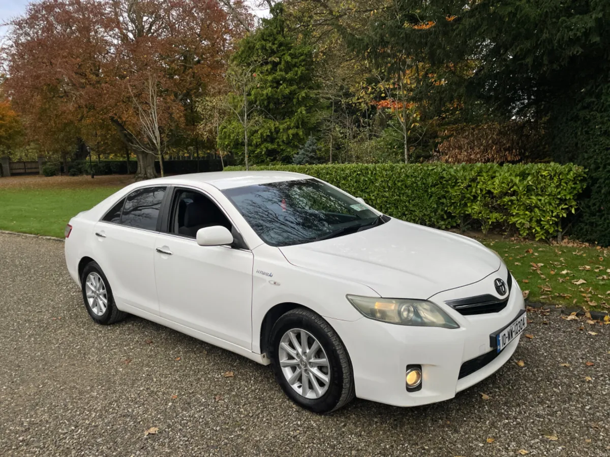 Toyota Camry 2010 2.4 Hybrid New NCT - Image 1