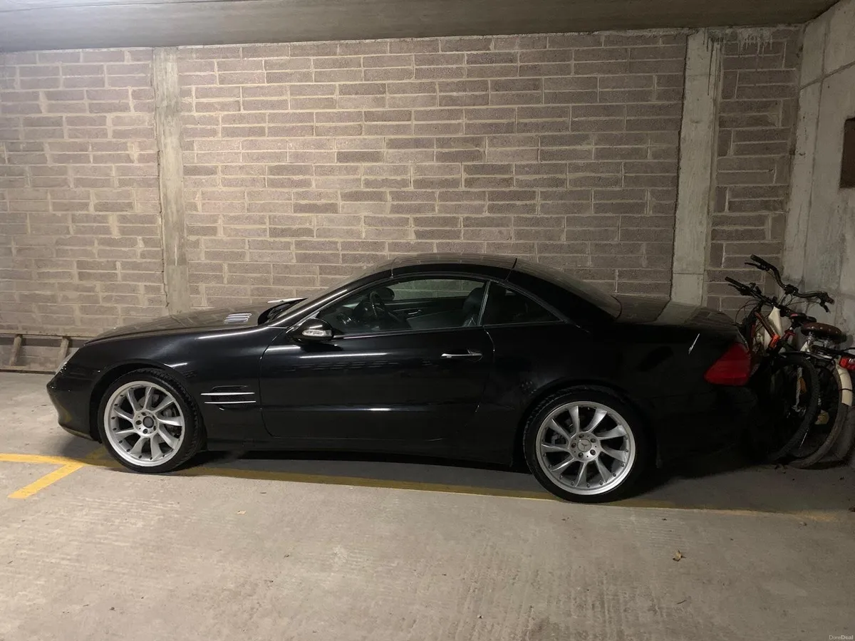 Mercedes-Benz SL-Class 2003 - Image 2