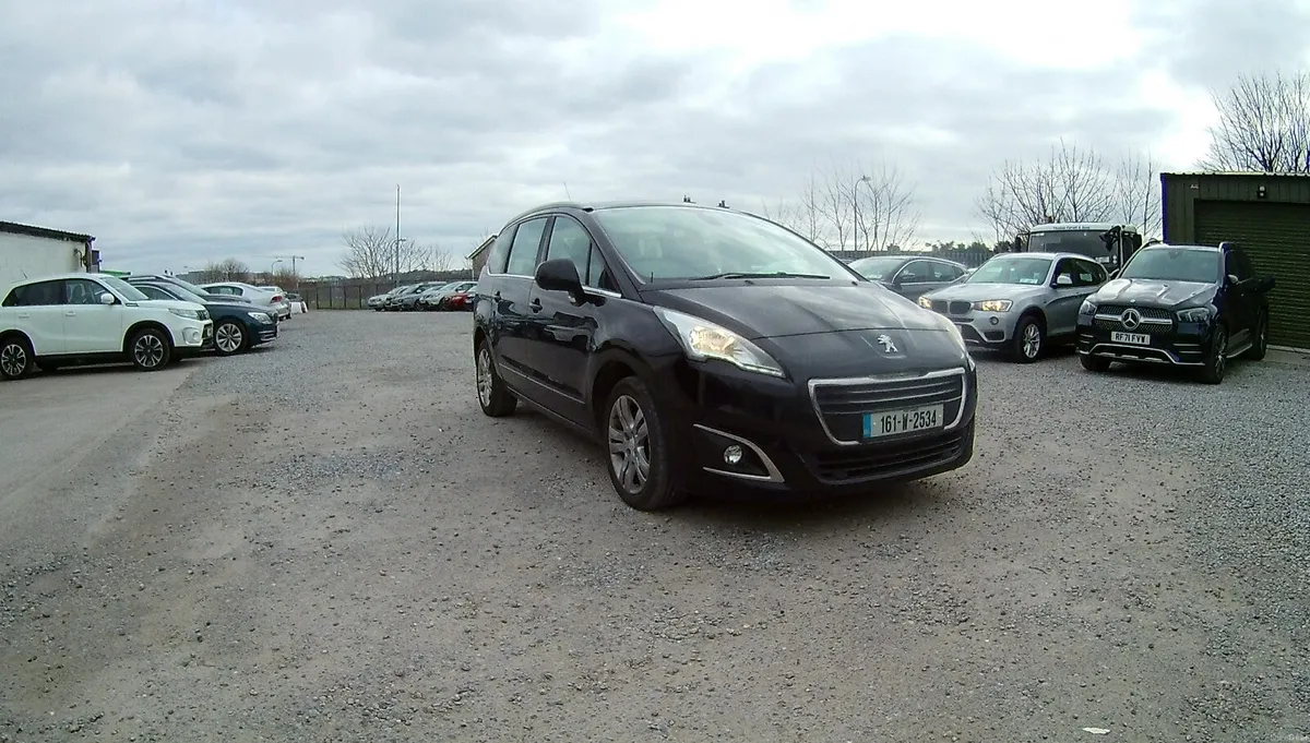 Peugeot 5008 2016 - Image 1