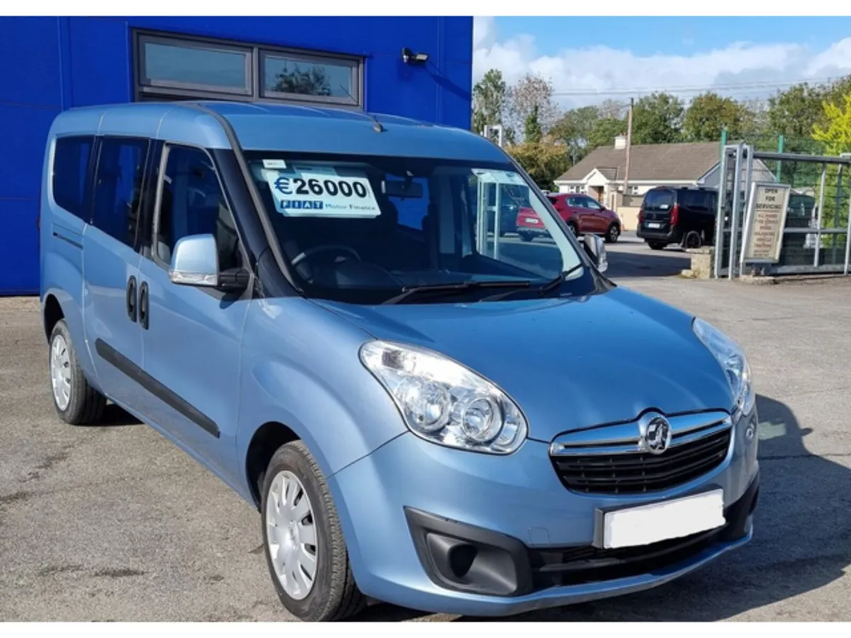 Wheelchair Accessible Vauxhall Combo - Image 4