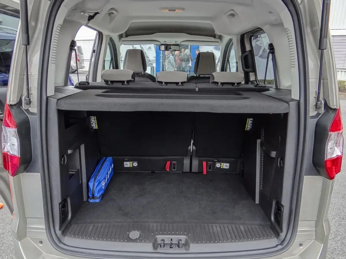 Taxi Car Parcel Shelf - Image 2