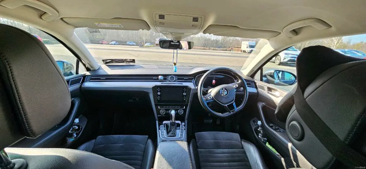 Passat B8 Automatic Highline Digital Cockpit - Image 3