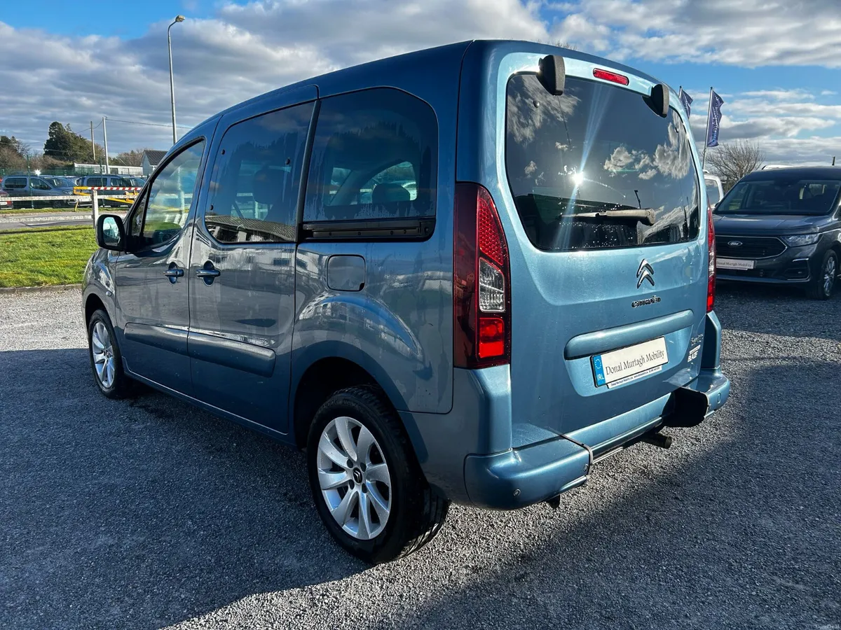 Wheelchair Car - Image 3