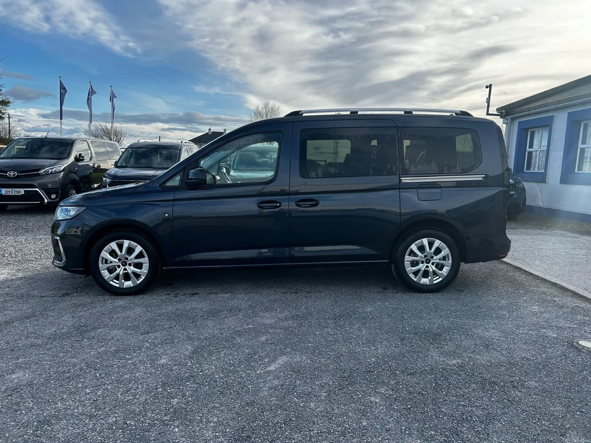 261 Wheelchair Car - Image 4