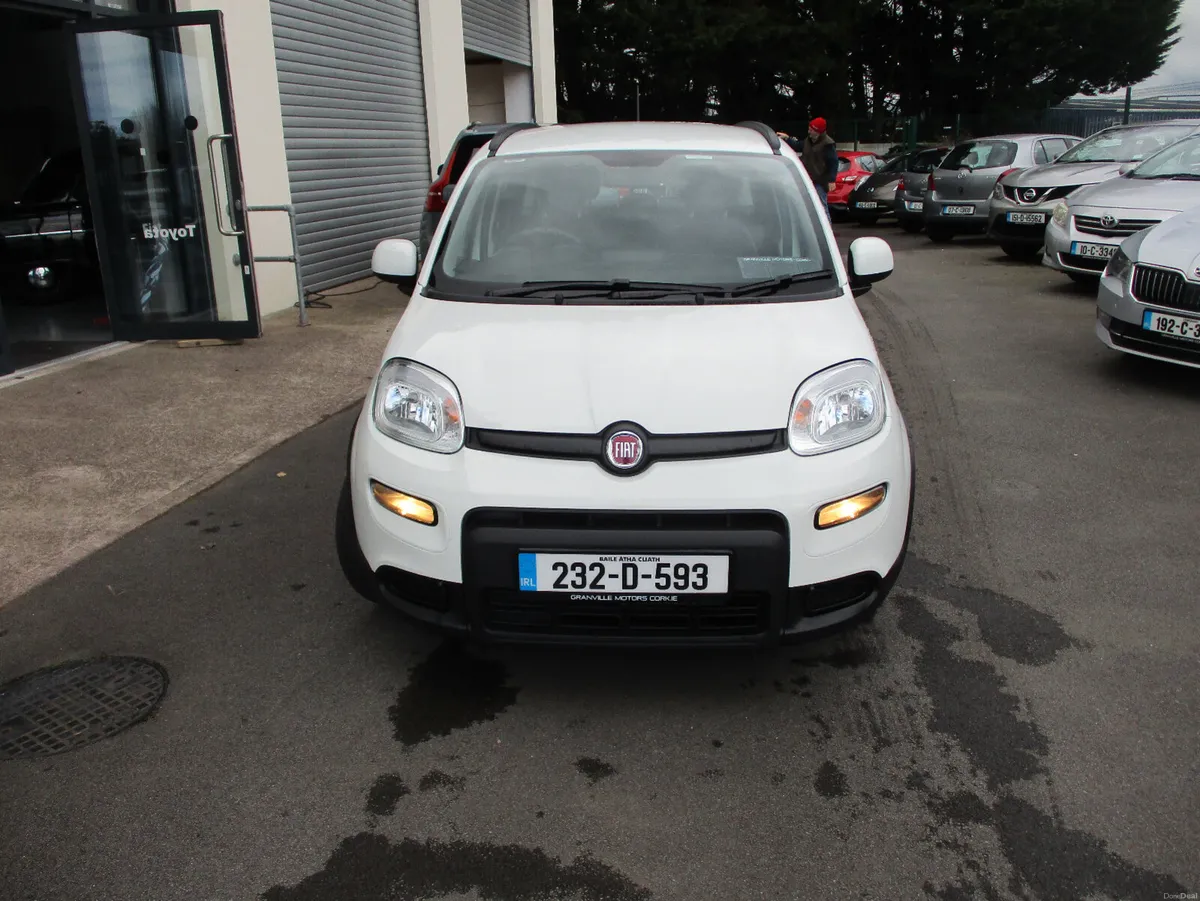 Fiat Panda Hybrid 1.0 2023 - Image 2