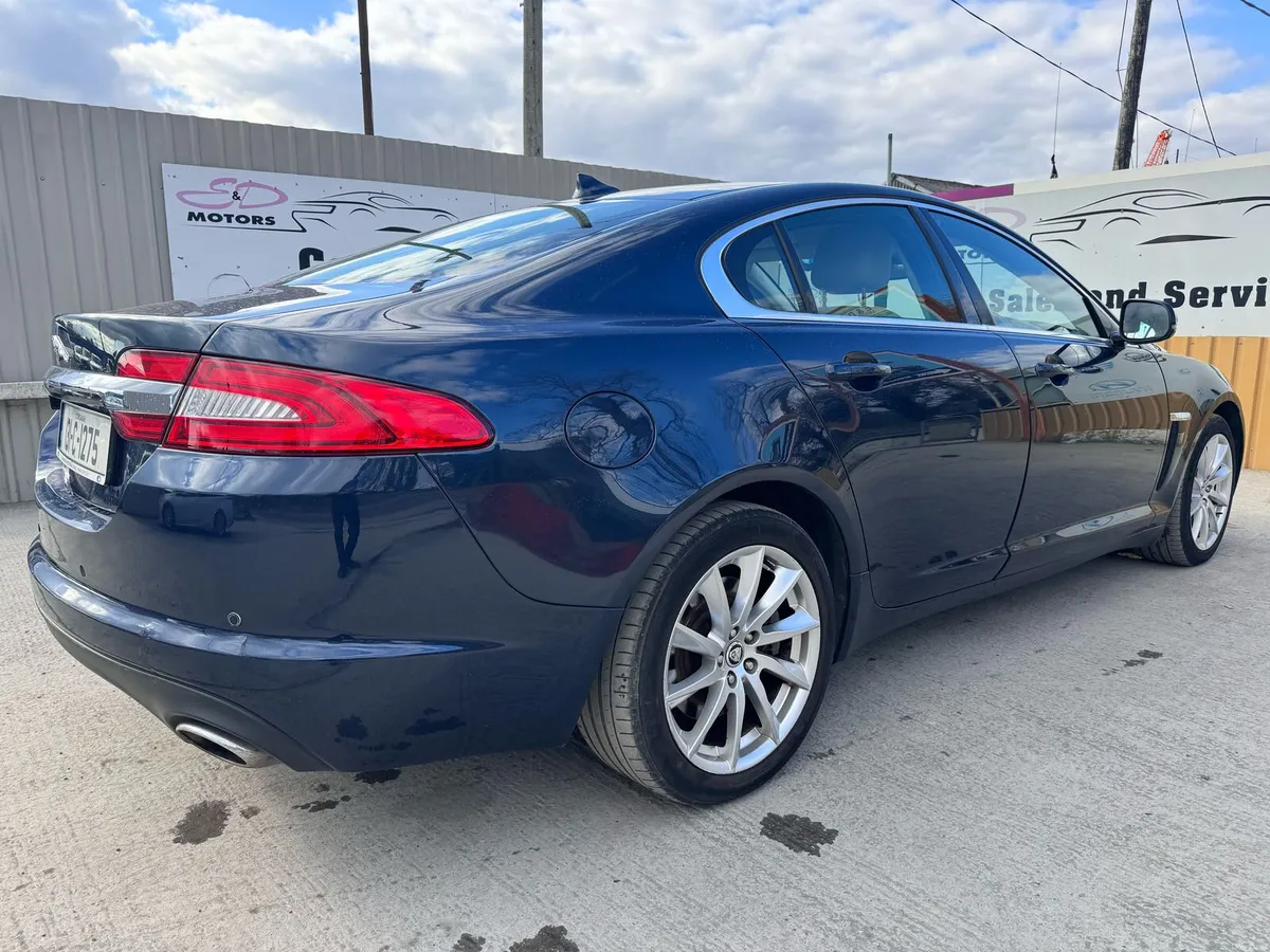 131 Jaguar XF 2.2D 163PS LUXURY Low Miles - Image 3