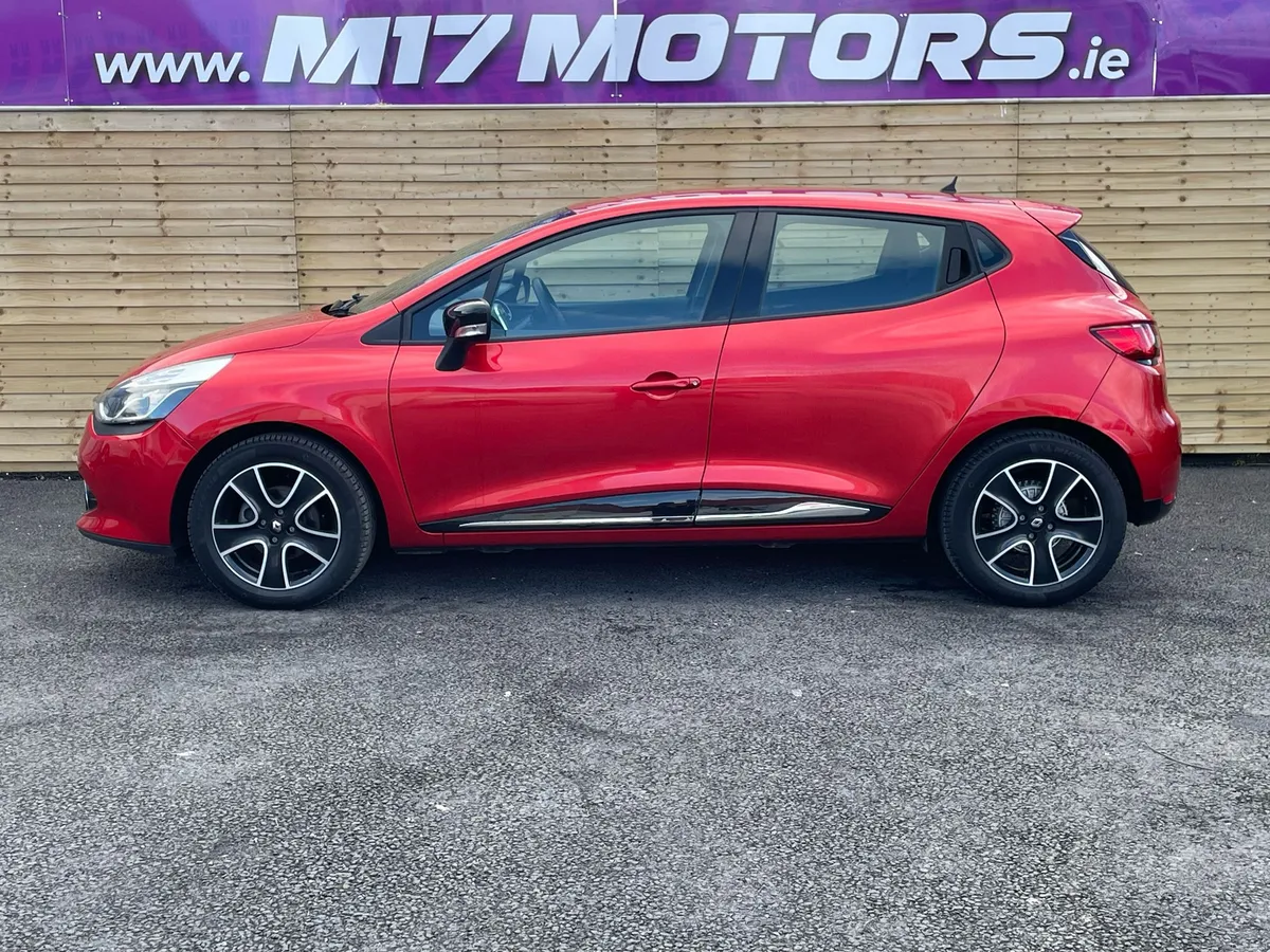 RENAULT CLIO 1.2 AUTO ONLY 27KMS - Image 6