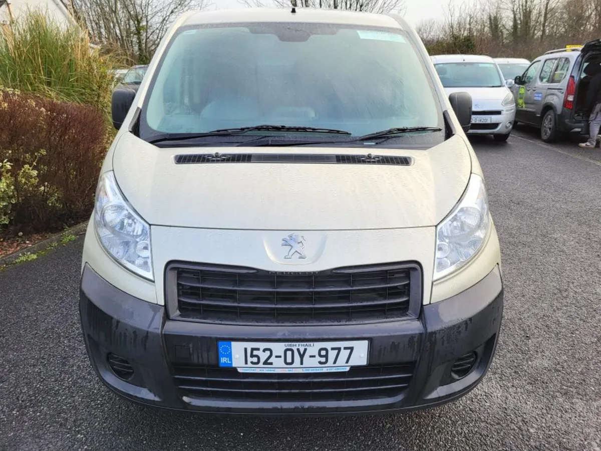 Wheelchair Accessible Peugeot Expert - Image 2