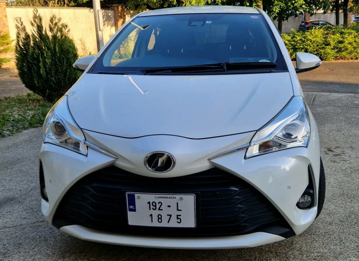 Toyota Yaris/Vitz F Safety Edition 3 High Spec 67k - Image 3