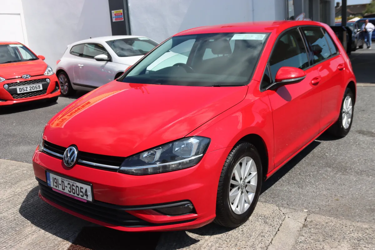 2019 Volkswagen Golf 1.6TDi Trendline 5-dr Hatch - Image 1