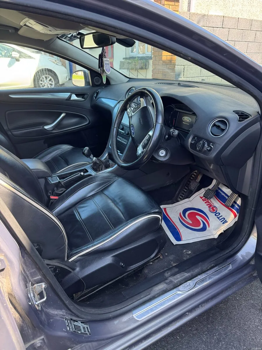 Ford Mondaeo 2015 - Image 4