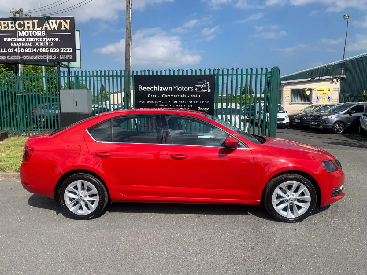SKODA OCTAVIA 1.0 TSI 115 BHP SE 5DR - Image 2