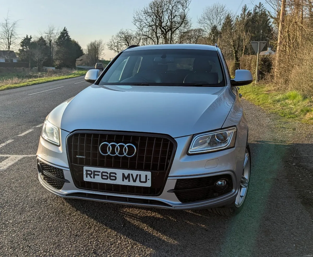 Audi Q5 S line Auto - Image 3