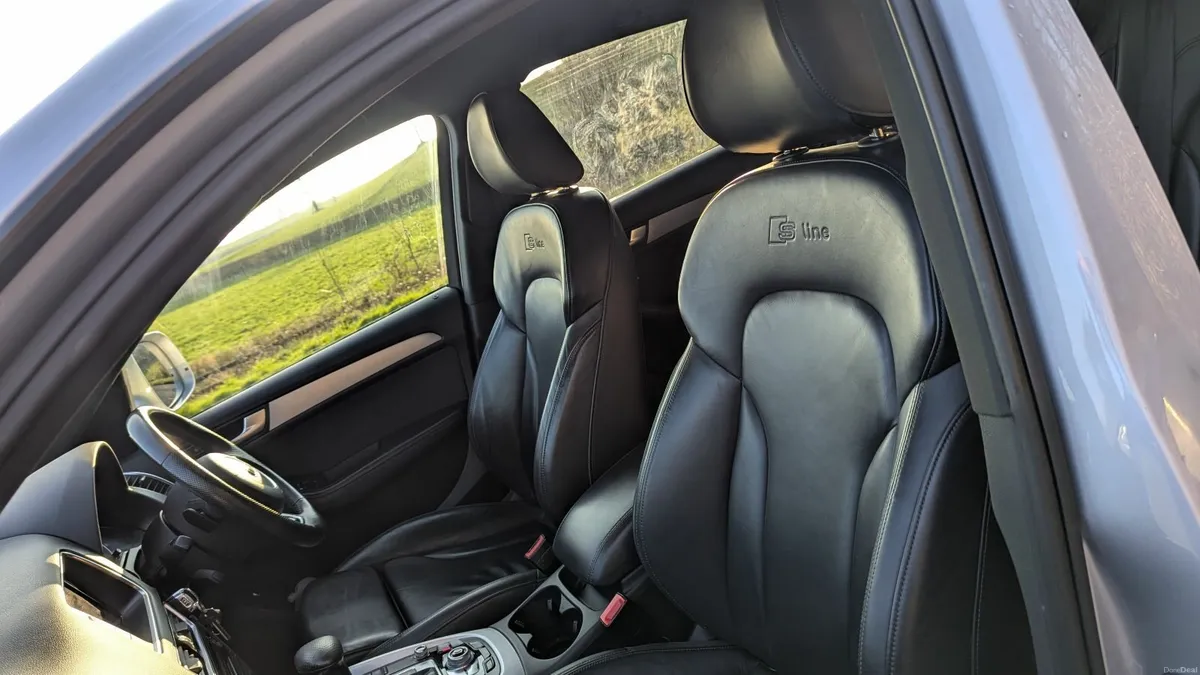 Audi Q5 S line Auto - Image 4
