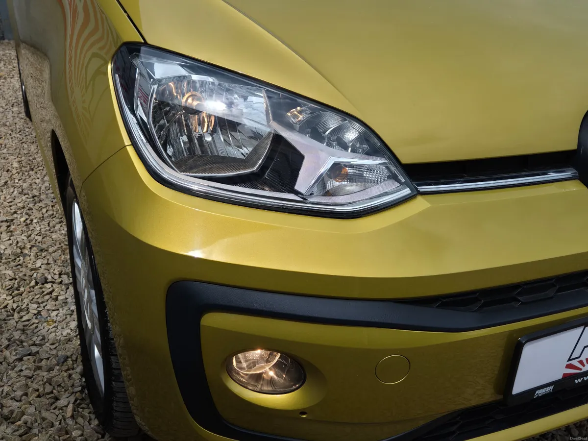VOLKSWAGEN UP AUTO LOW KM - Image 4