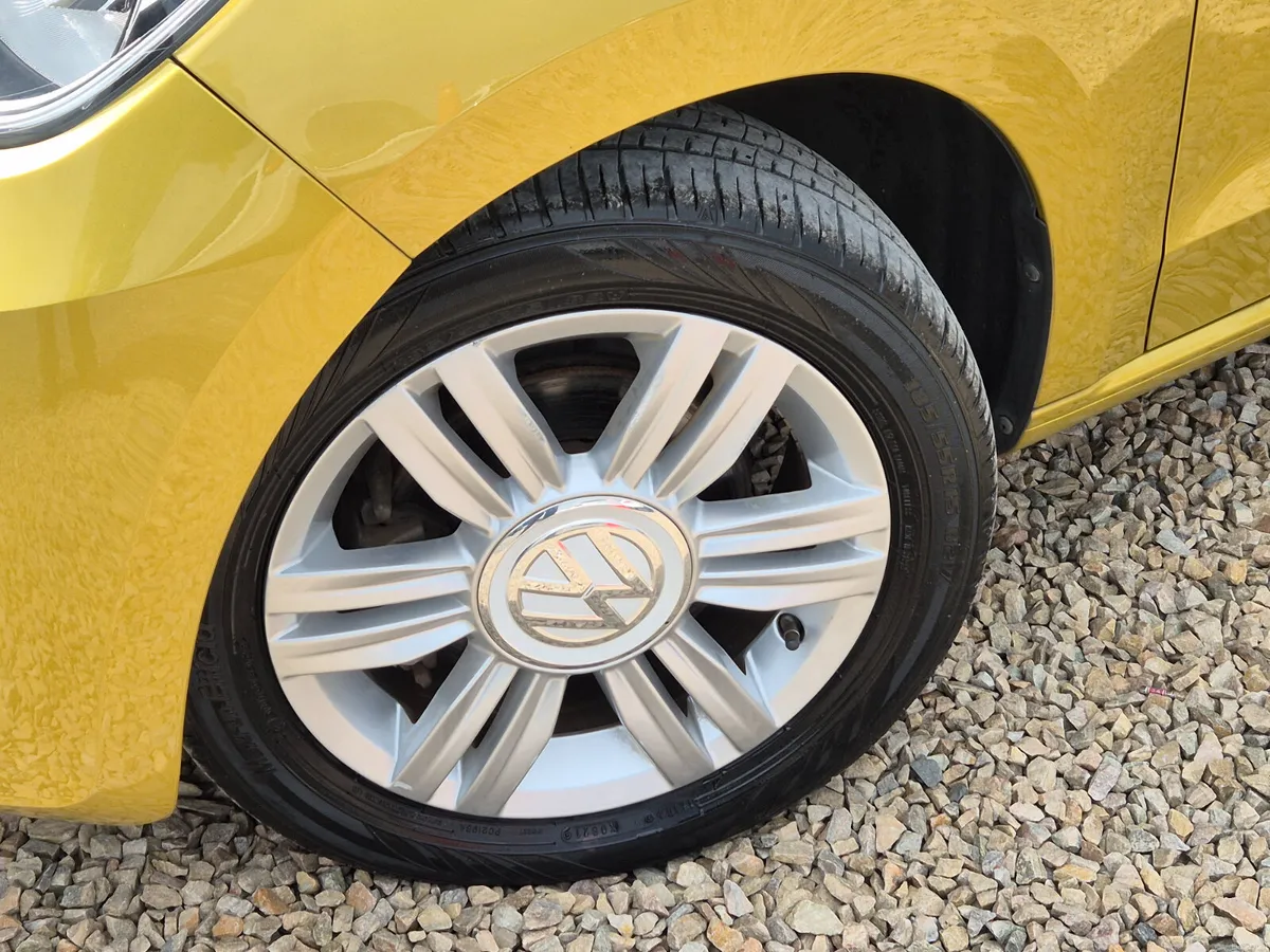 VOLKSWAGEN UP AUTO LOW KM - Image 5