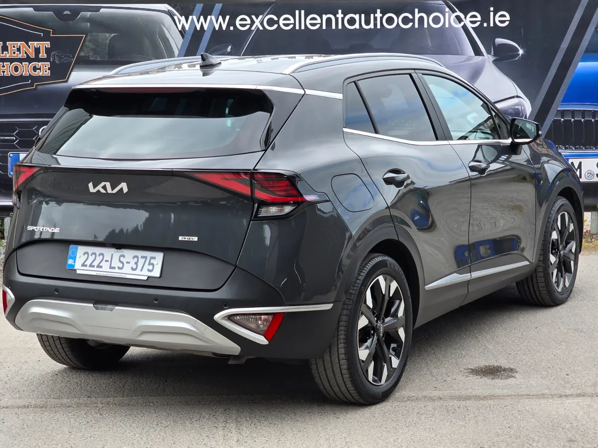 Kia Sportage 2022 PHEV HIGH SPEC. IMMACULATE! - Image 3