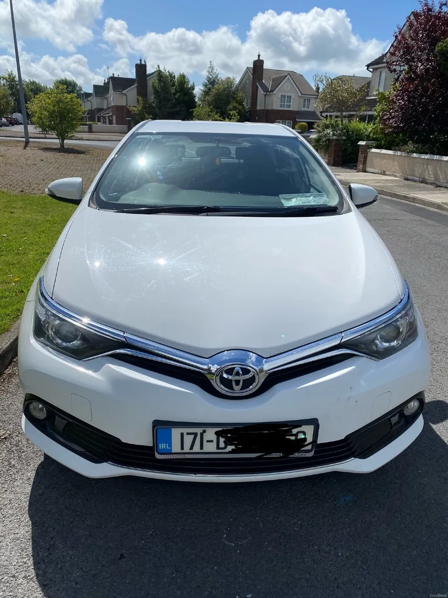 Toyota Auris 2017 - Image 1