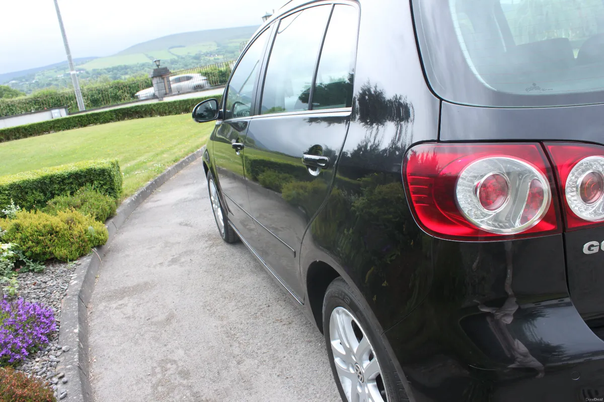 Volkswagen Golf Plus 1.6 TDI SE BMT,  2011 - Image 4