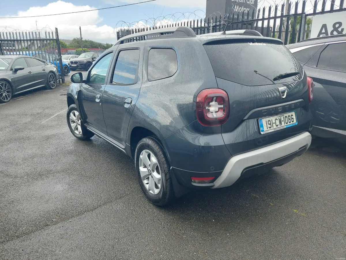 19 Dacia Duster 1.5 Diesel Rev Camera - Image 4