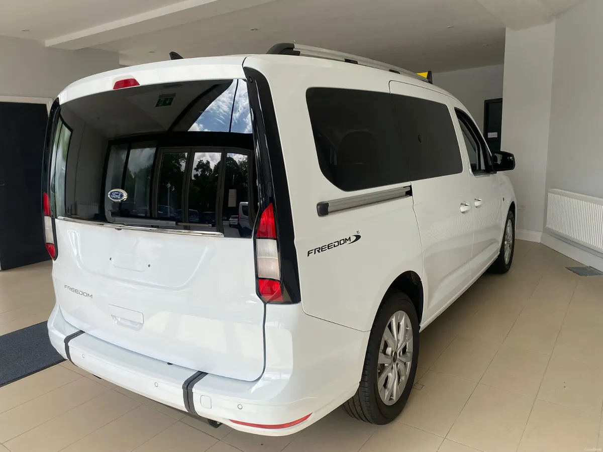 Ford Tourneo Connect Wheelchair Taxi Spec - Image 6