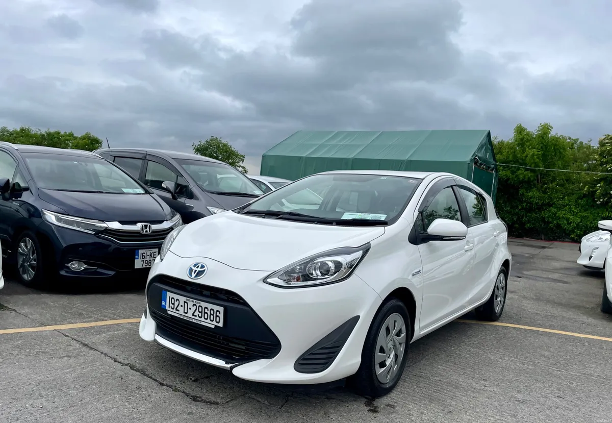 TOYOTA AQUA 2019 (1.5, HYBRID ) - Image 4