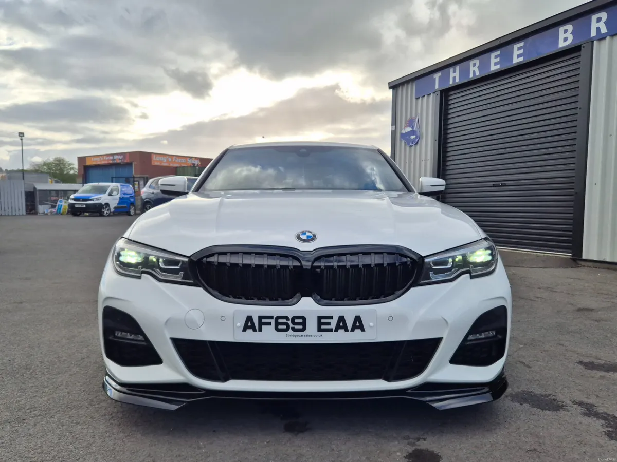 2019 BMW 320D M-SPORT. FSH,2 KEYS 1 OWNER, M KIT - Image 3