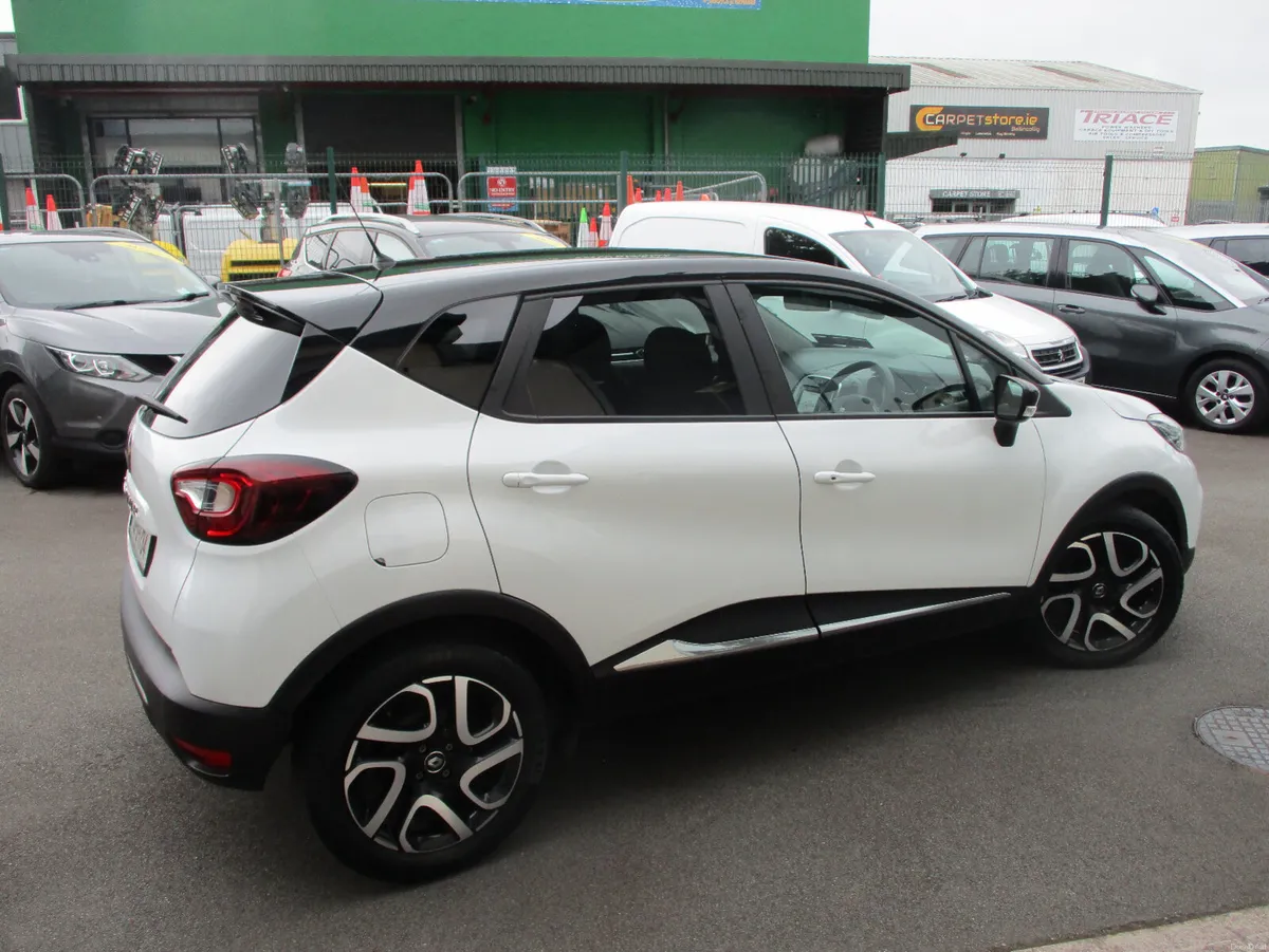 Renault Captur1.0tce ICONIC  2021 - Image 4