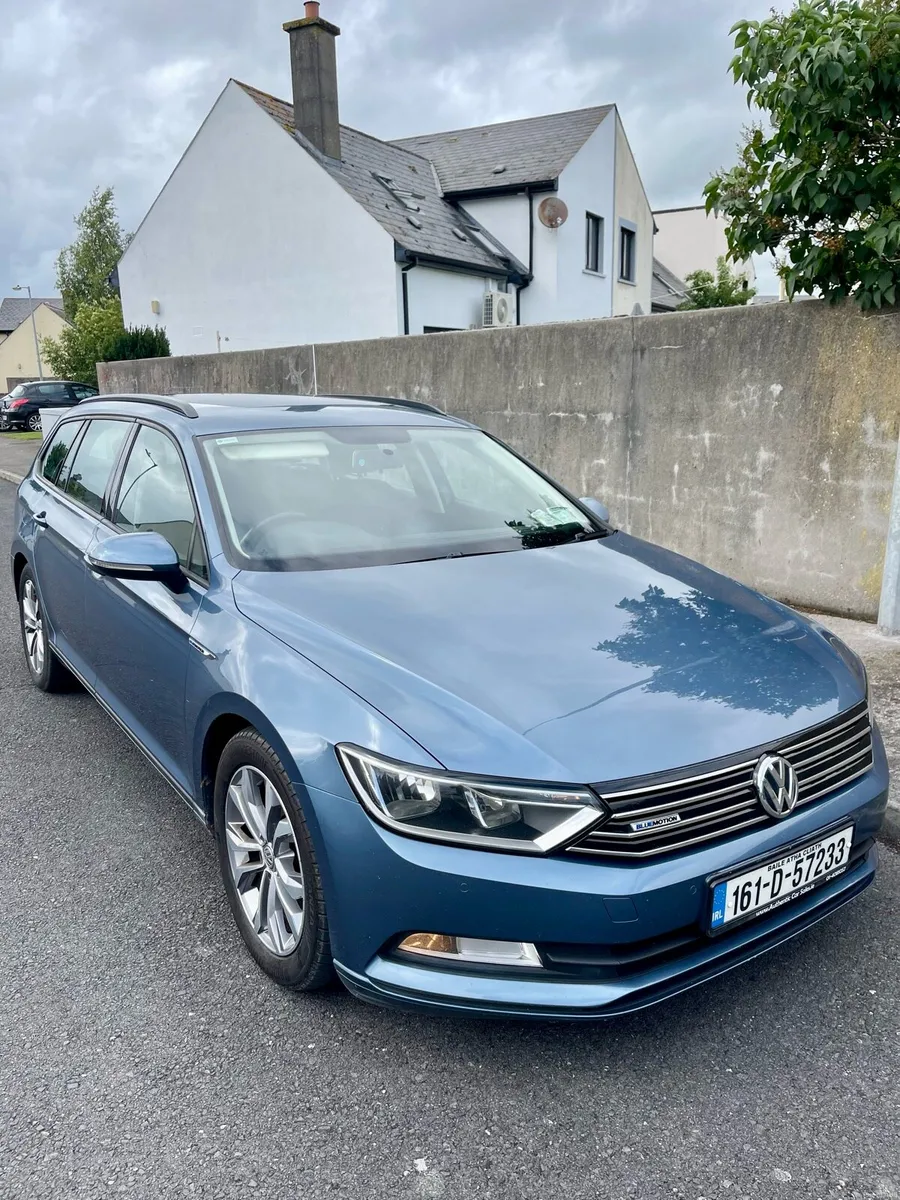 2016 Volkswagen Passat Estate Full Service History - Image 1