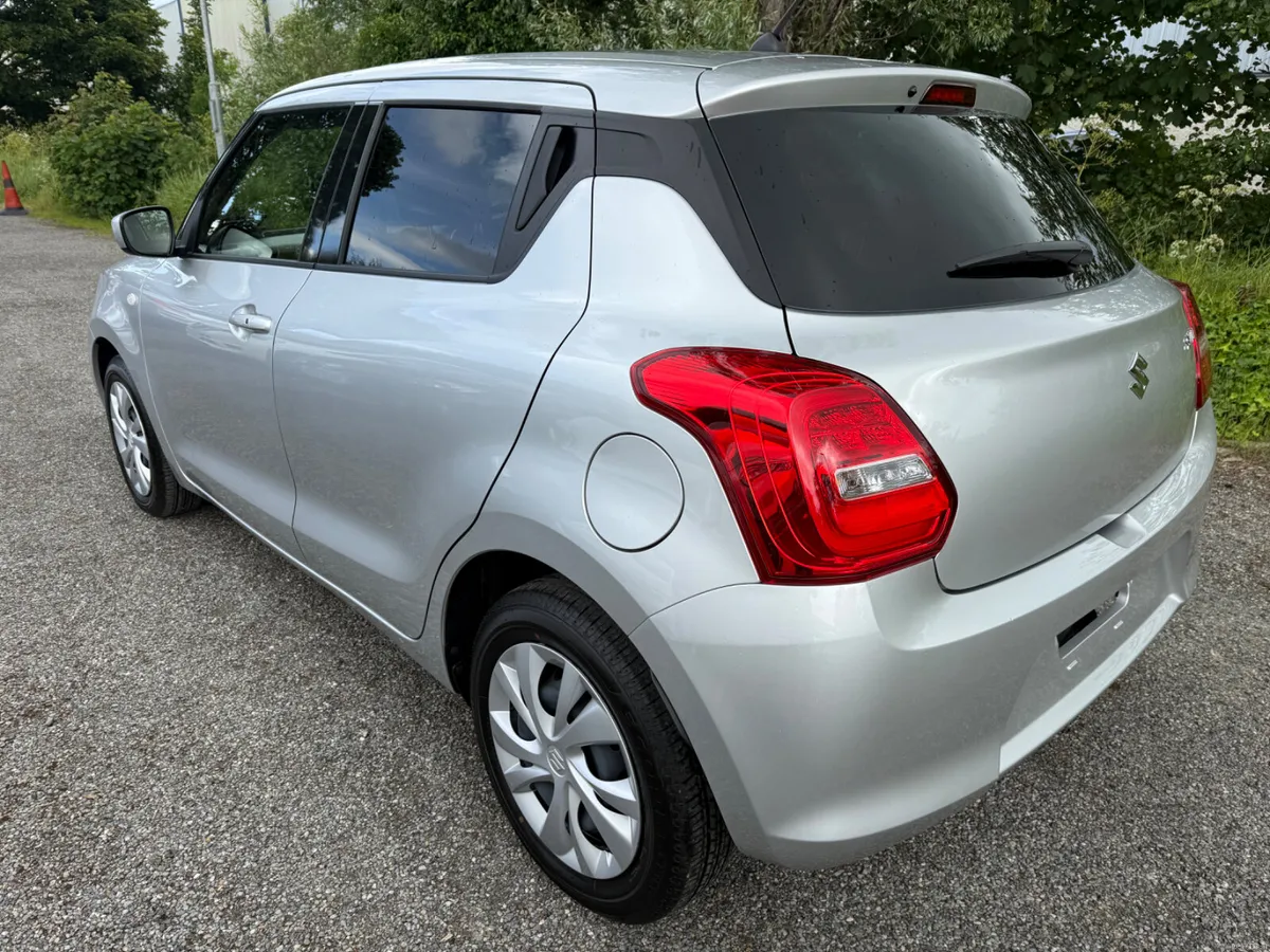 Suzuki Swift 1.650km!!! - Image 6