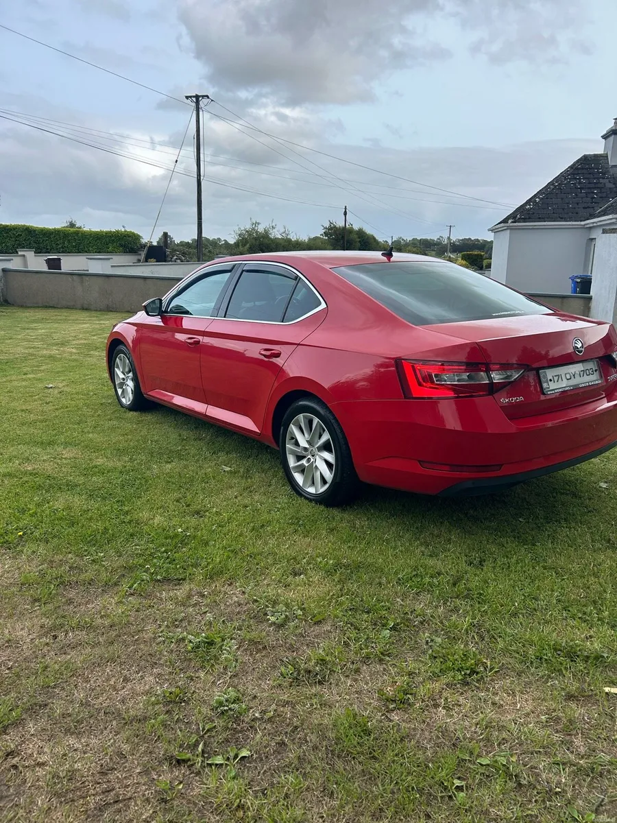 Skoda Superb 2L *Very clean Car* Automatic - Image 4