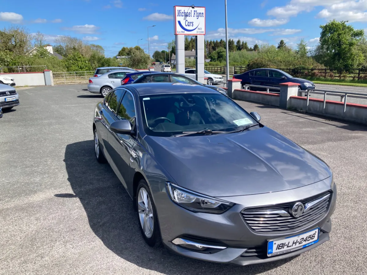 Vauxhall Insignia 1.6 CDTi SRI FSH 2018 - Image 3