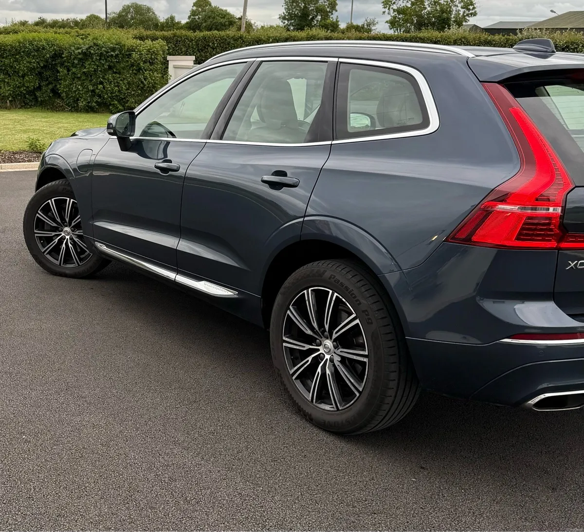 Pristine 202 Volvo XC60 Inscription T8 PHEV AWD - Image 4