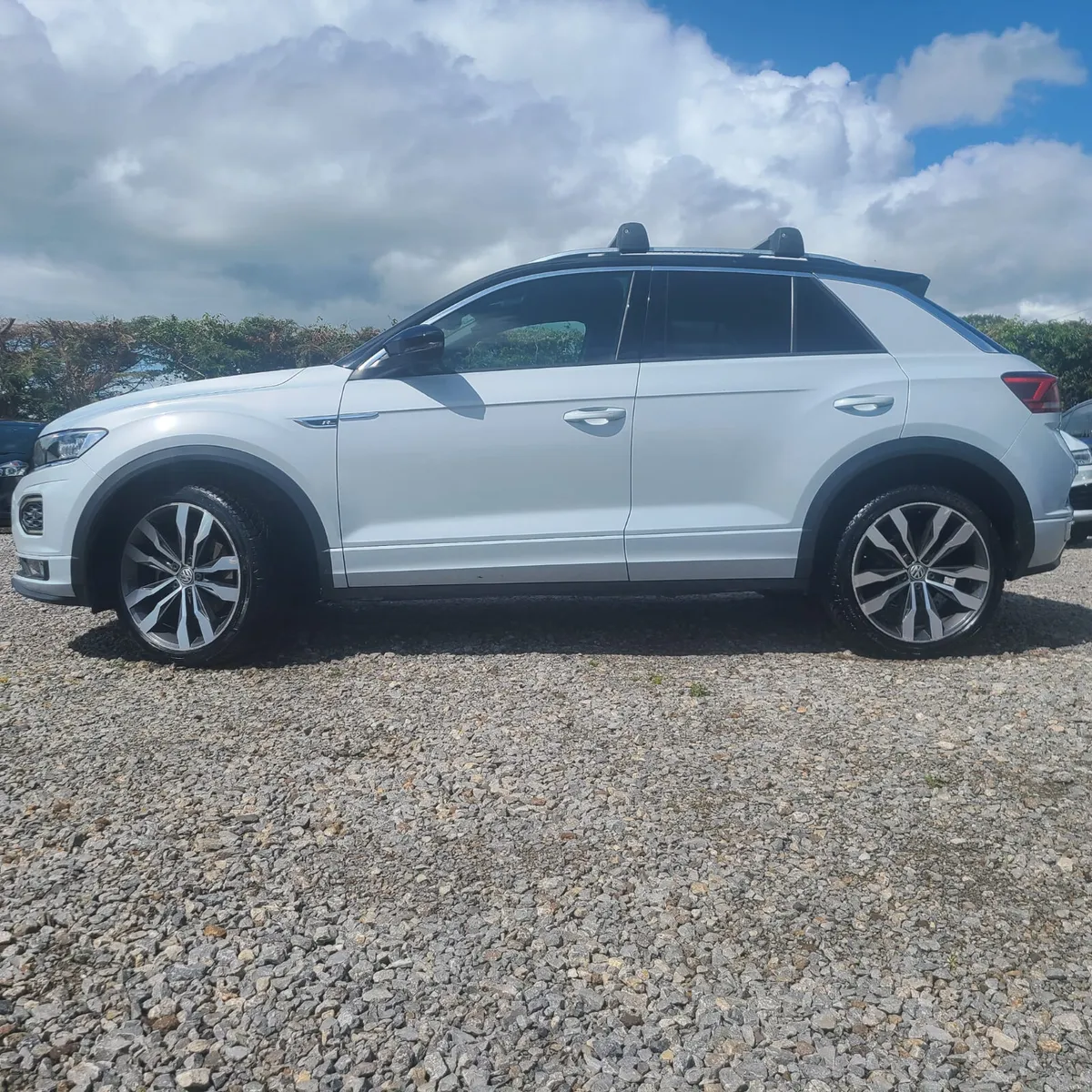 Volkswagen T-Roc TDI R-Line | 2.0L Diesel - Image 2