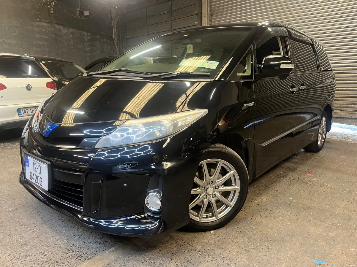 Toyota Estima 2012 hybrid - Image 1