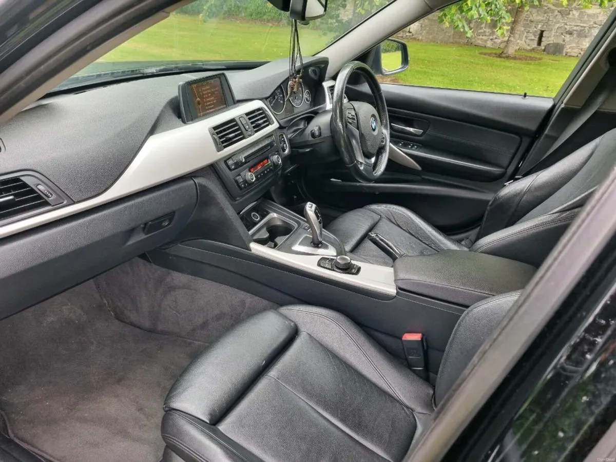 BMW F30 320D AUTOMATIC - Image 4