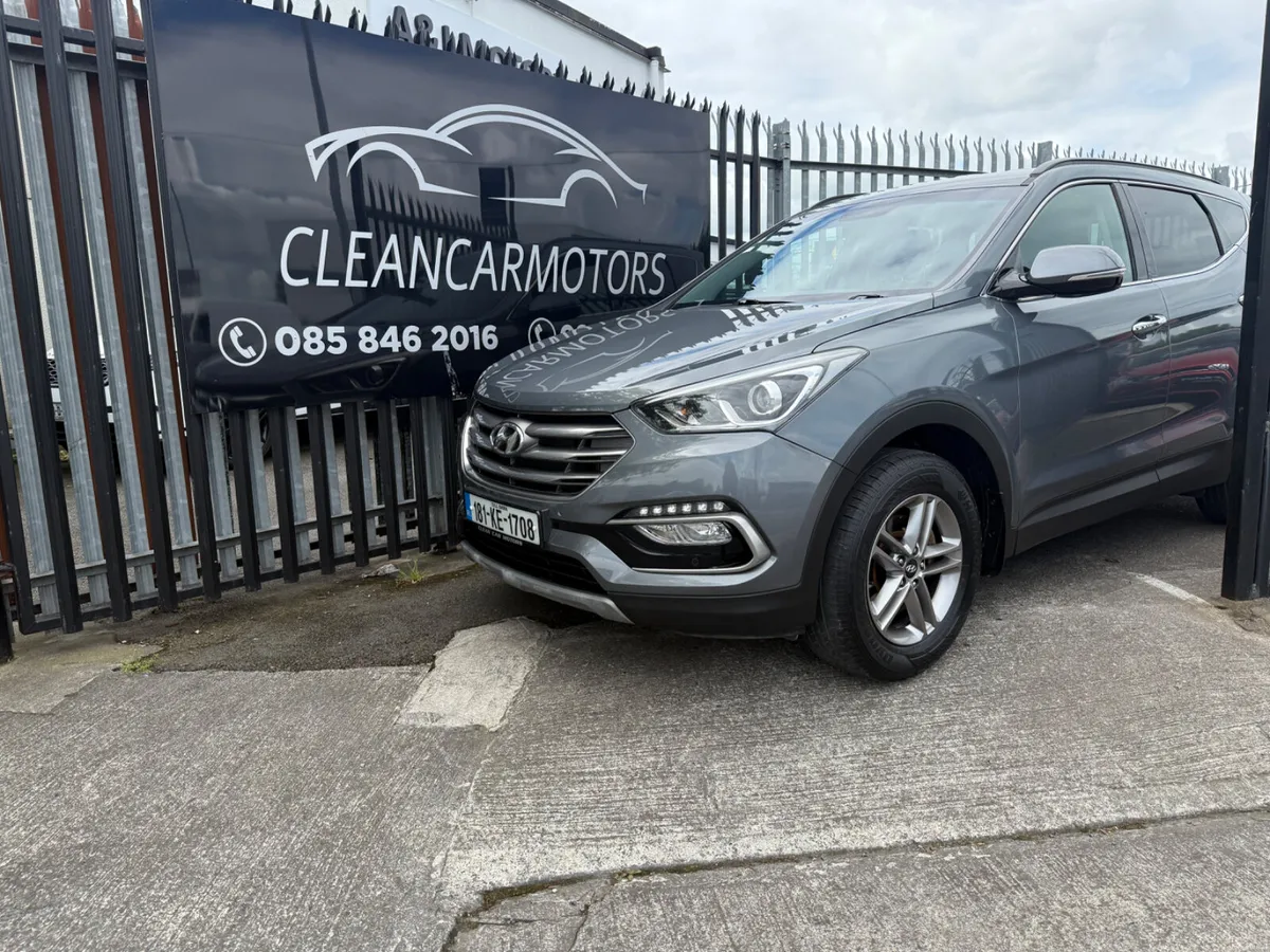 Hyundai Santa Fe 2018 4x4 7 Seater - Image 1