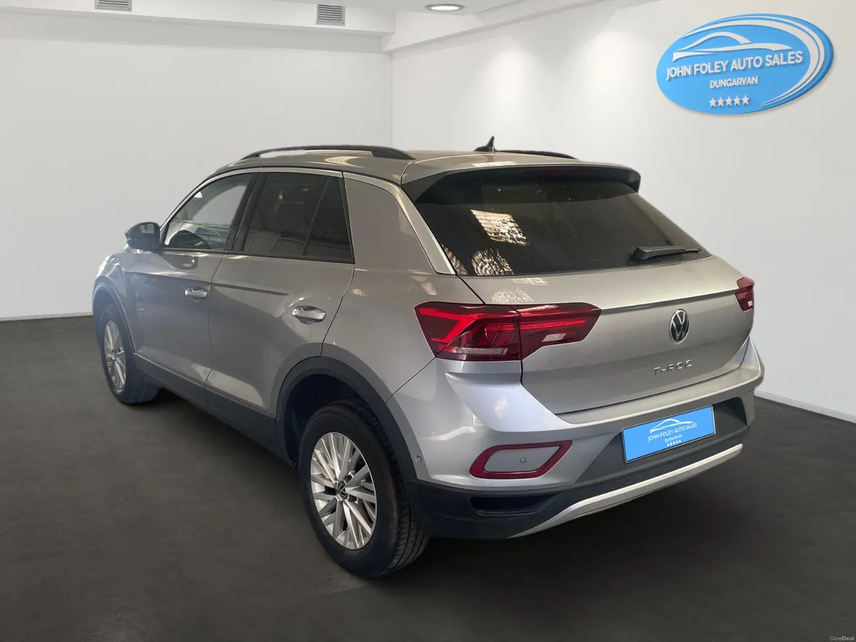 2023 —VW -T-Roc -1.0 Petrol - Image 5